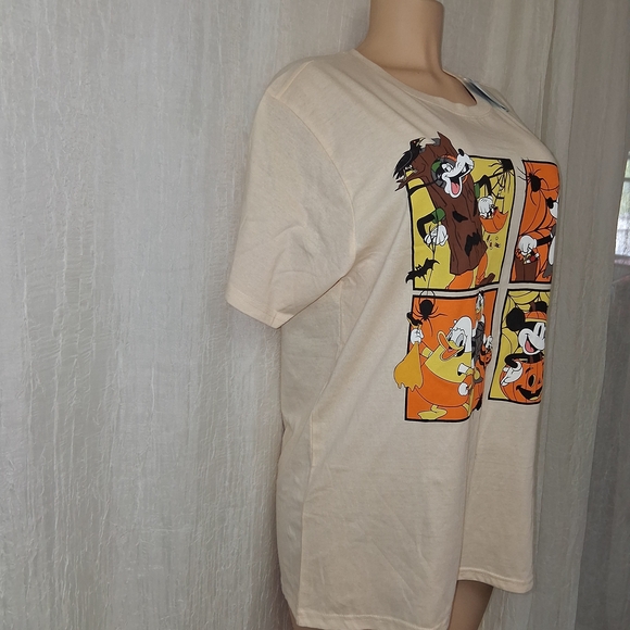 Disney New Women Size L Cream Logo T-Shirt Halloween - Picture 4 of 9
